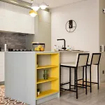T1 Luxo Marina Apartment *
