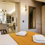 T1 Luxo Marina *